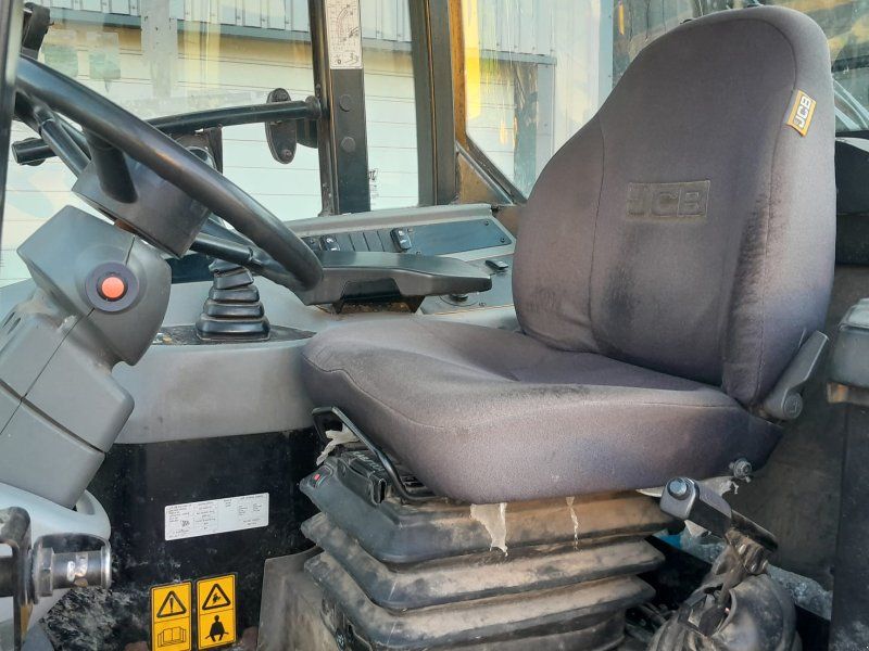 JCB TM 220