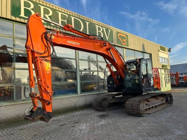 Hitachi Zaxis 225USLC-5B
