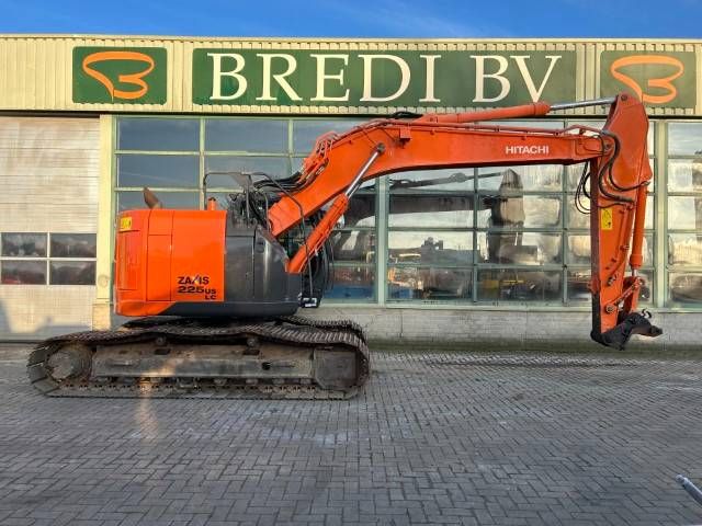 Hitachi Zaxis 225USLC-5B