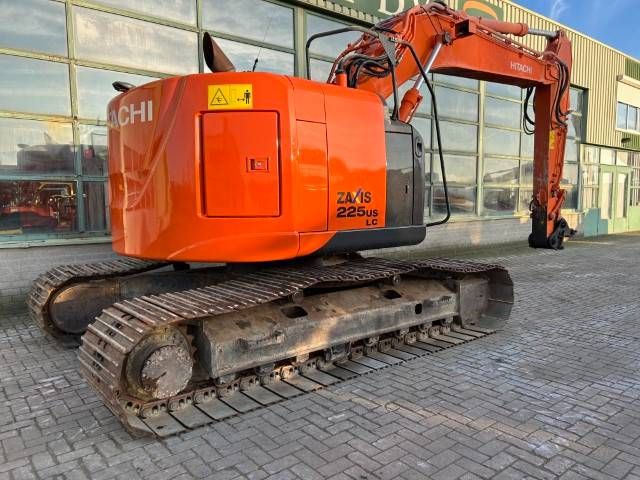 Hitachi Zaxis 225USLC-5B