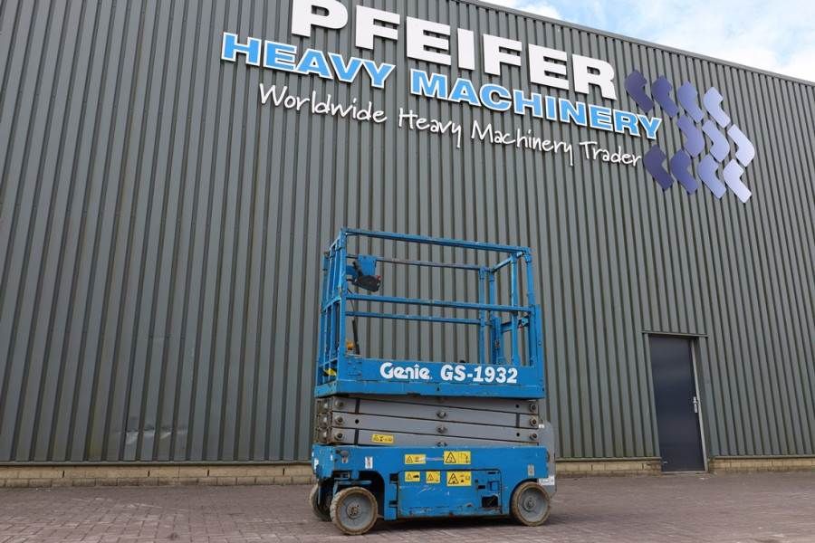 Genie GS1932 Electric, Working Height 7.8 m, 227kg Capac