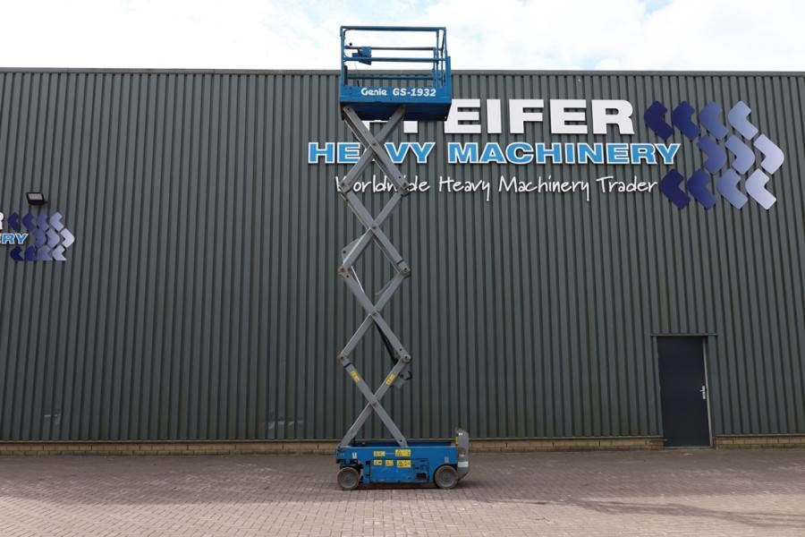 Genie GS1932 Electric, Working Height 7.8 m, 227kg Capac