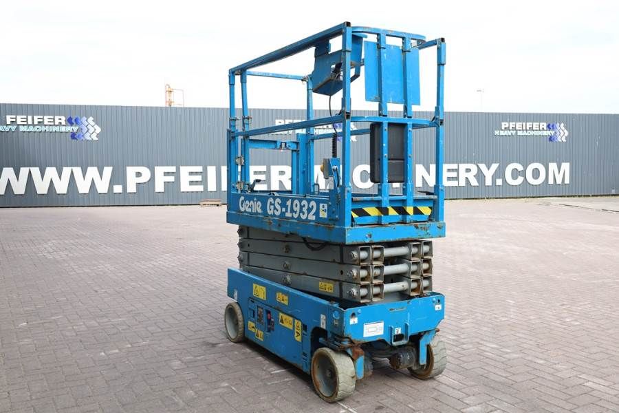 Genie GS1932 Electric, Working Height 7.8 m, 227kg Capac