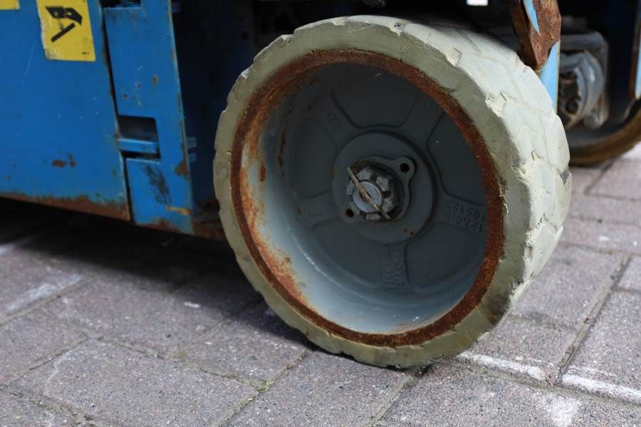 Genie GS1932 Electric, Working Height 7.8 m, 227kg Capac