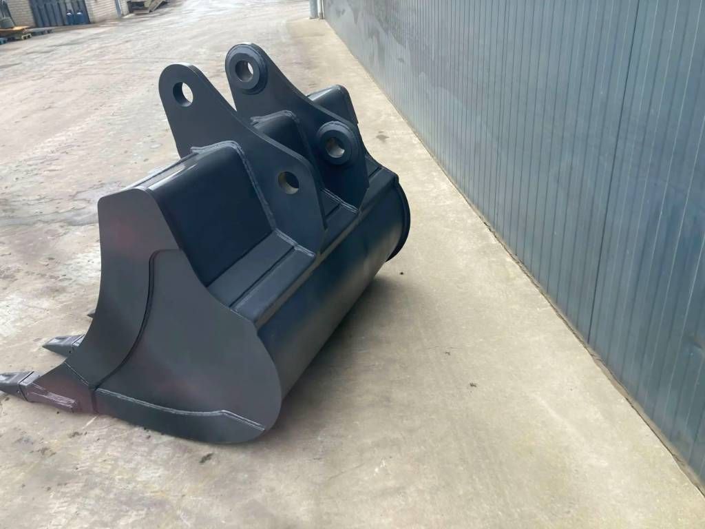 Doosan DX180