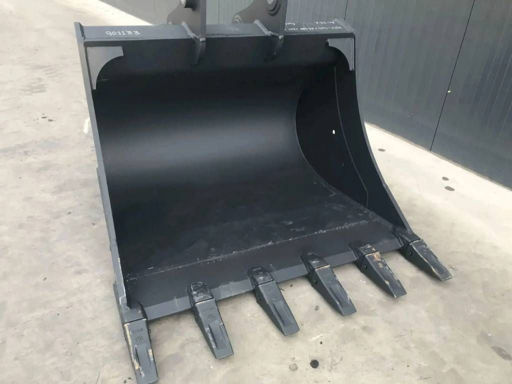 Volvo EC210