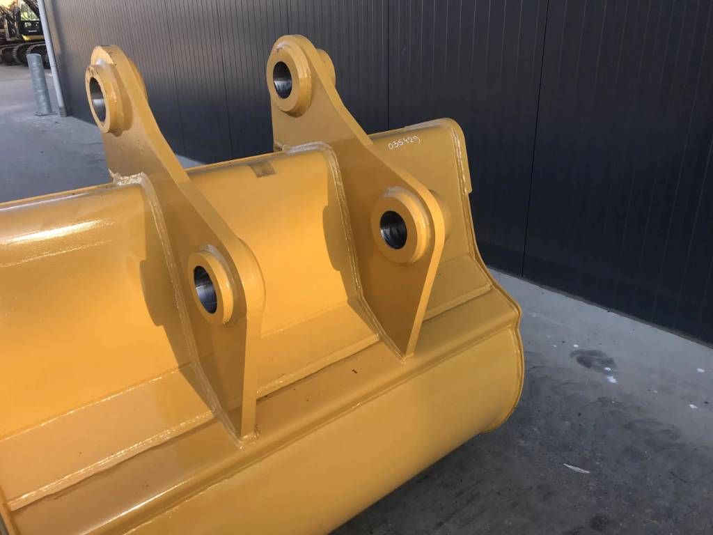 Volvo EC250