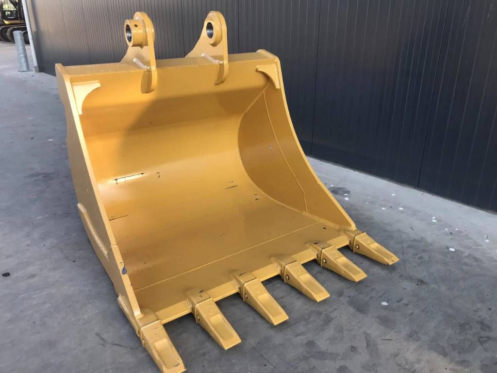Volvo EC250
