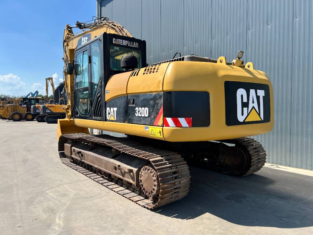 CAT 320 D L