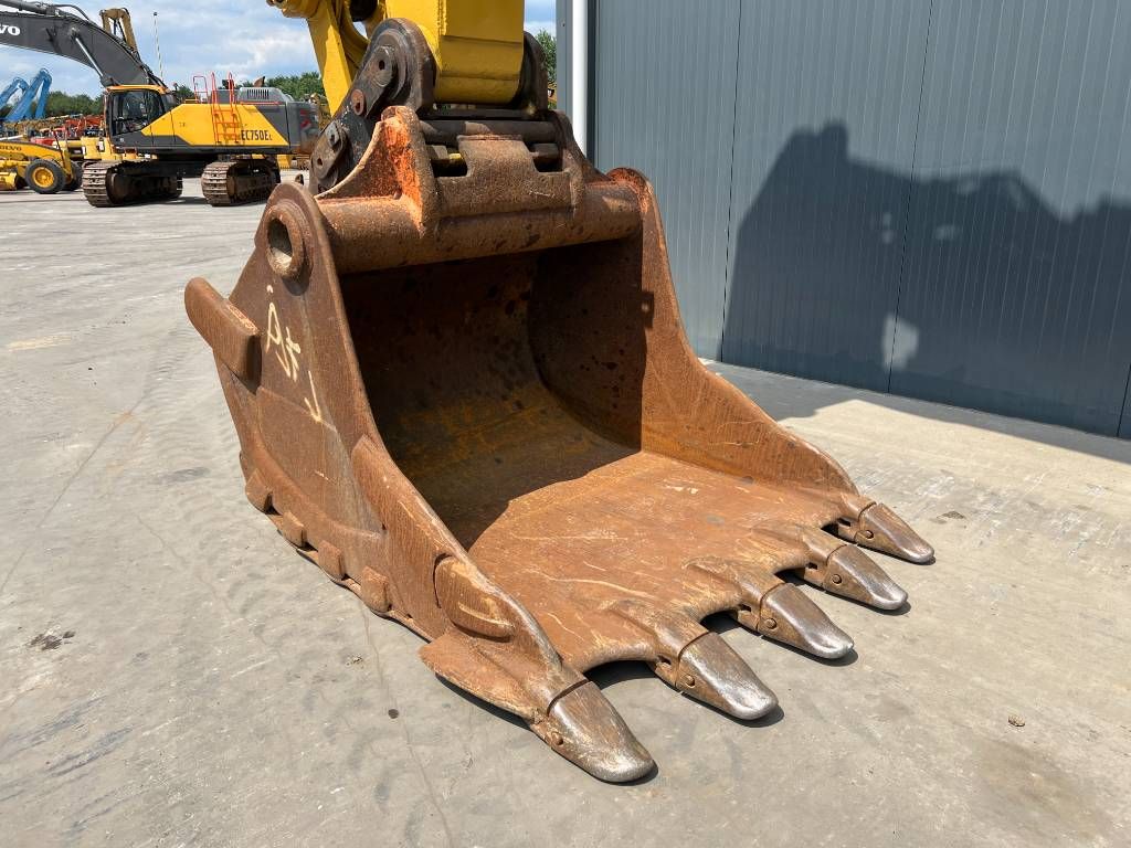 CAT 336 D L
