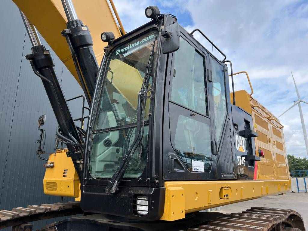 CAT 374 F L ME