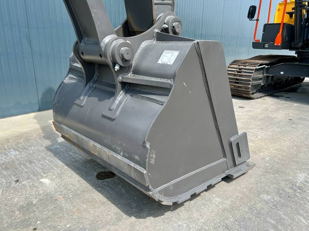 Volvo EC 210