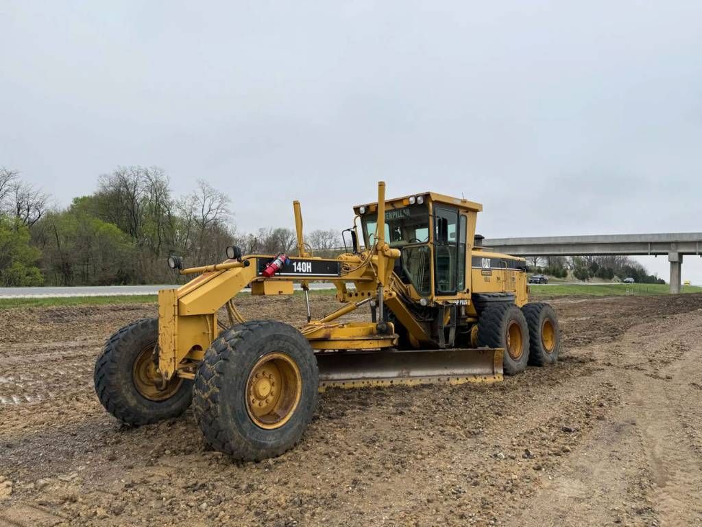 CAT 140 H