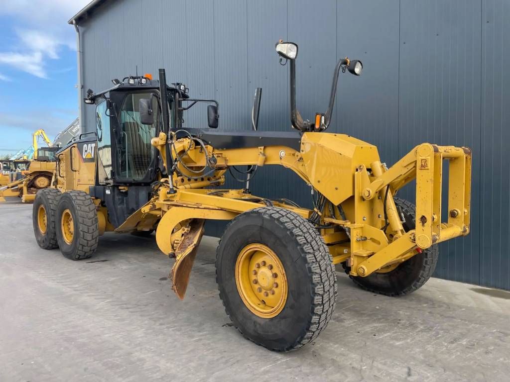 CAT 140 M