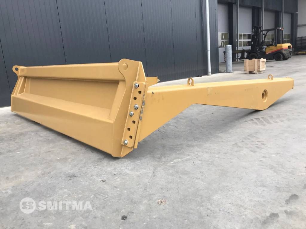 CAT 725C