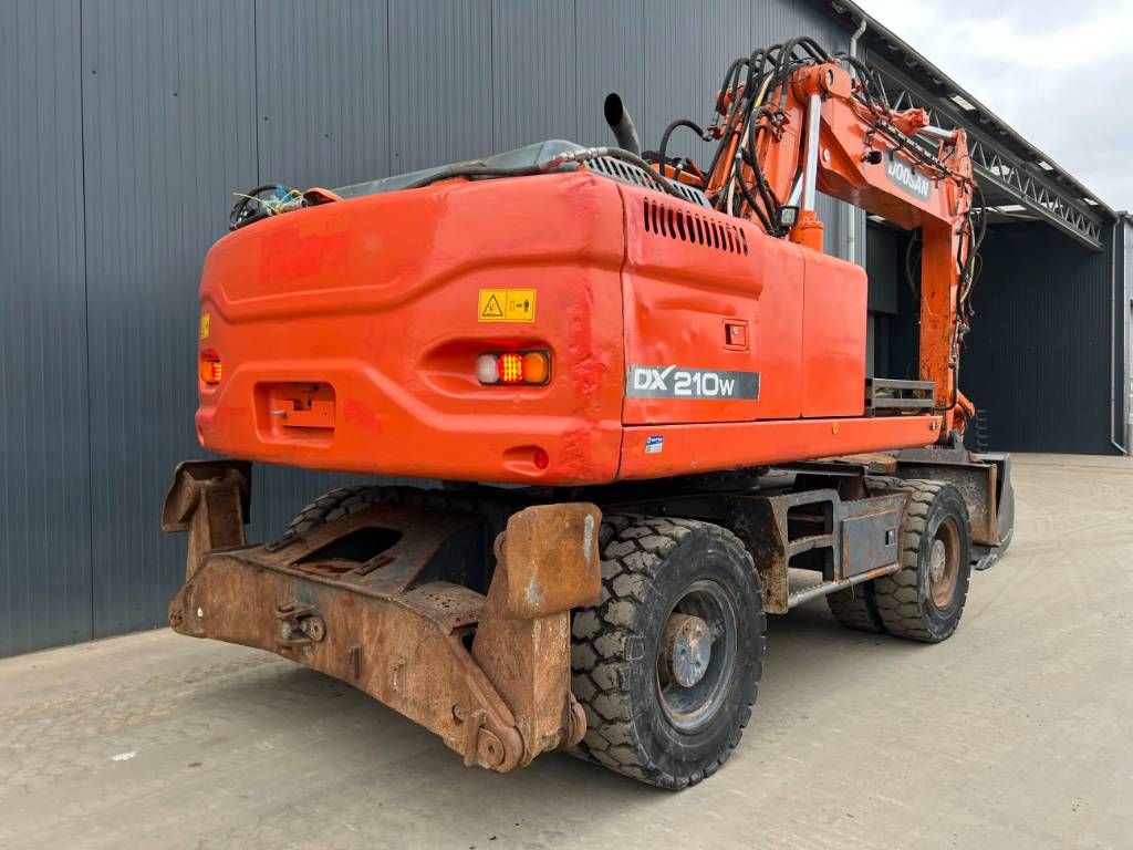 Doosan DX 210 W