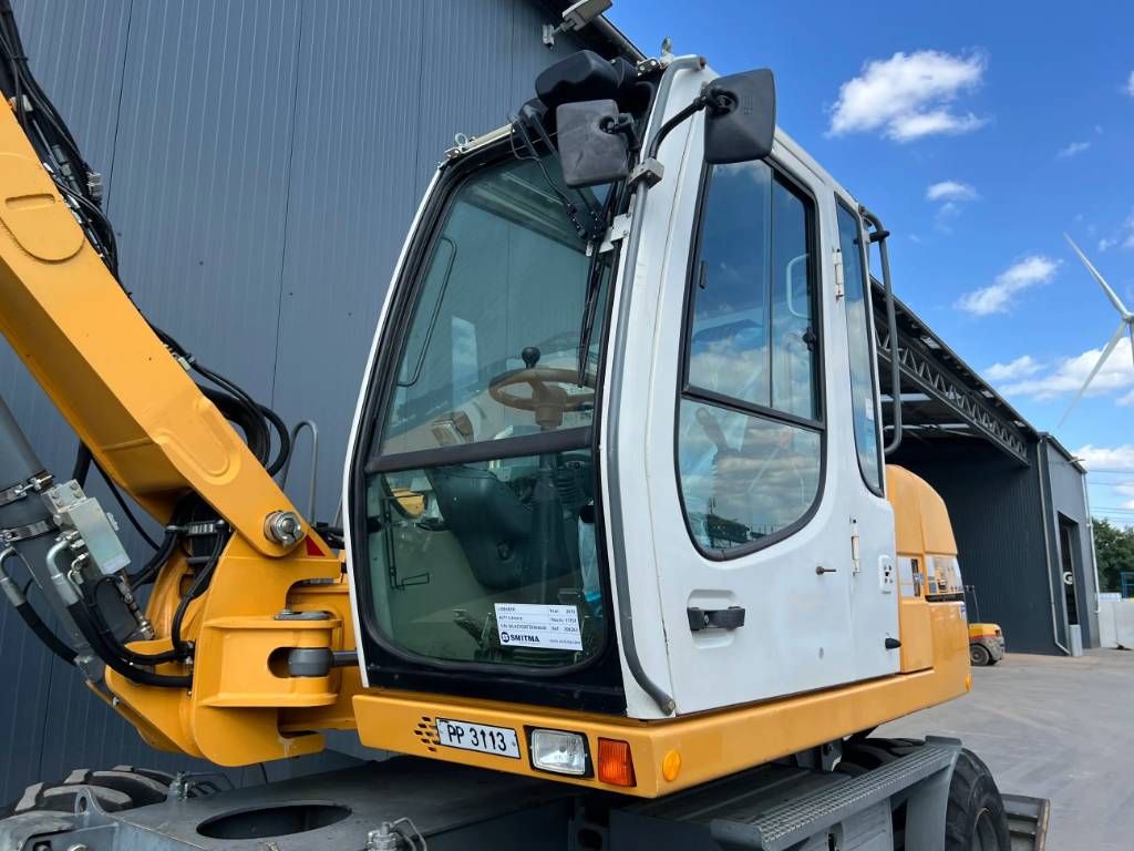 Liebherr A 311 Litronic