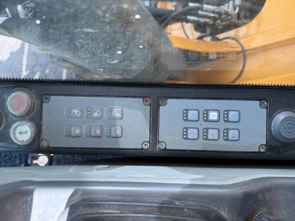 Liebherr R946 SHD - 11 Meter / Dutch Machine / Auto Lube