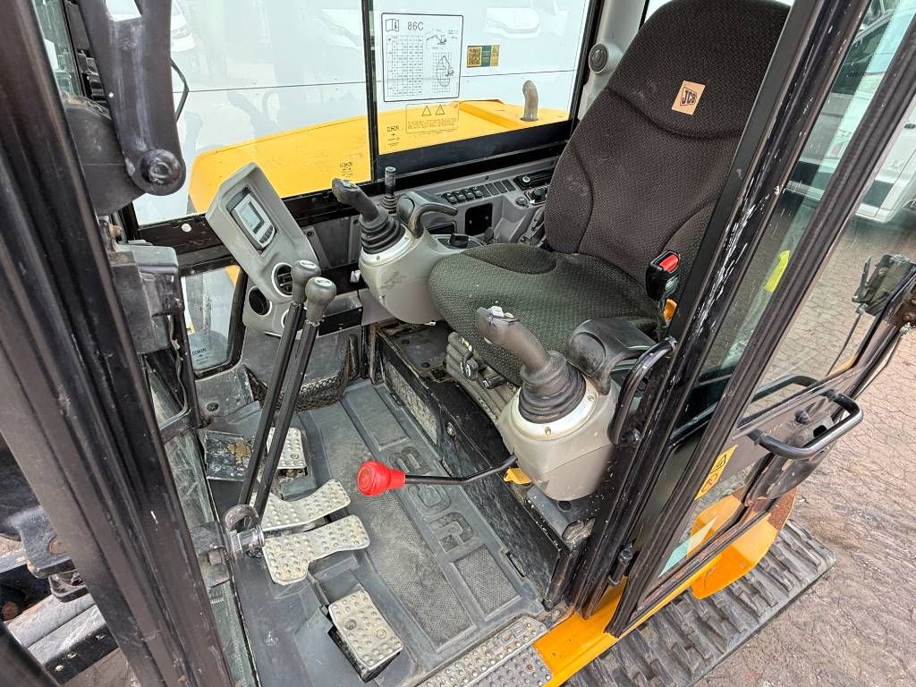 JCB 86C-1 - Hammer Lines / Quick Coupler