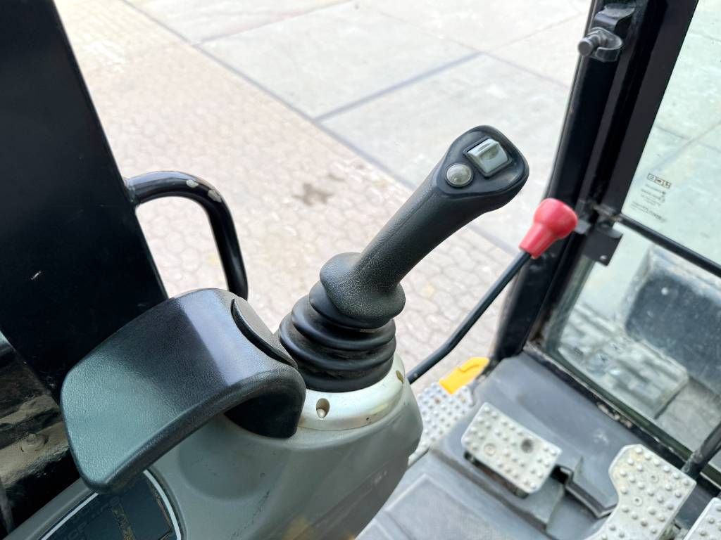 JCB 86C-1 - Hammer Lines / Quick Coupler