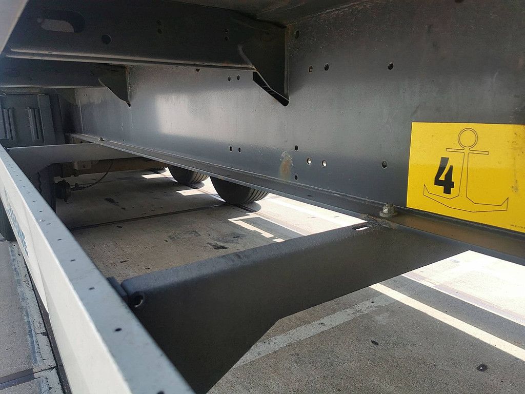 KRONE SDP 02 bär 2 tons taillift