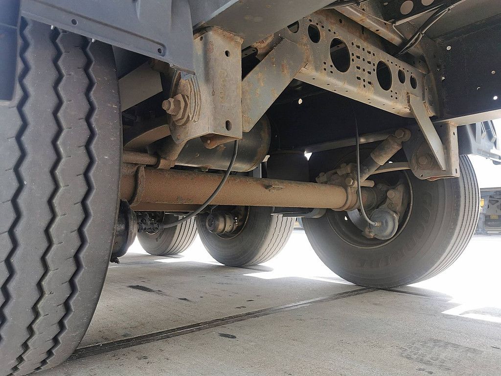 KRONE SDP 02 bär 2 tons taillift