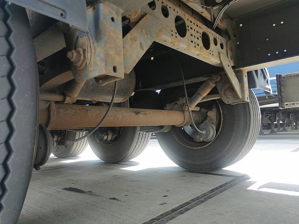 KRONE SDP 02 bär 2 tons taillift