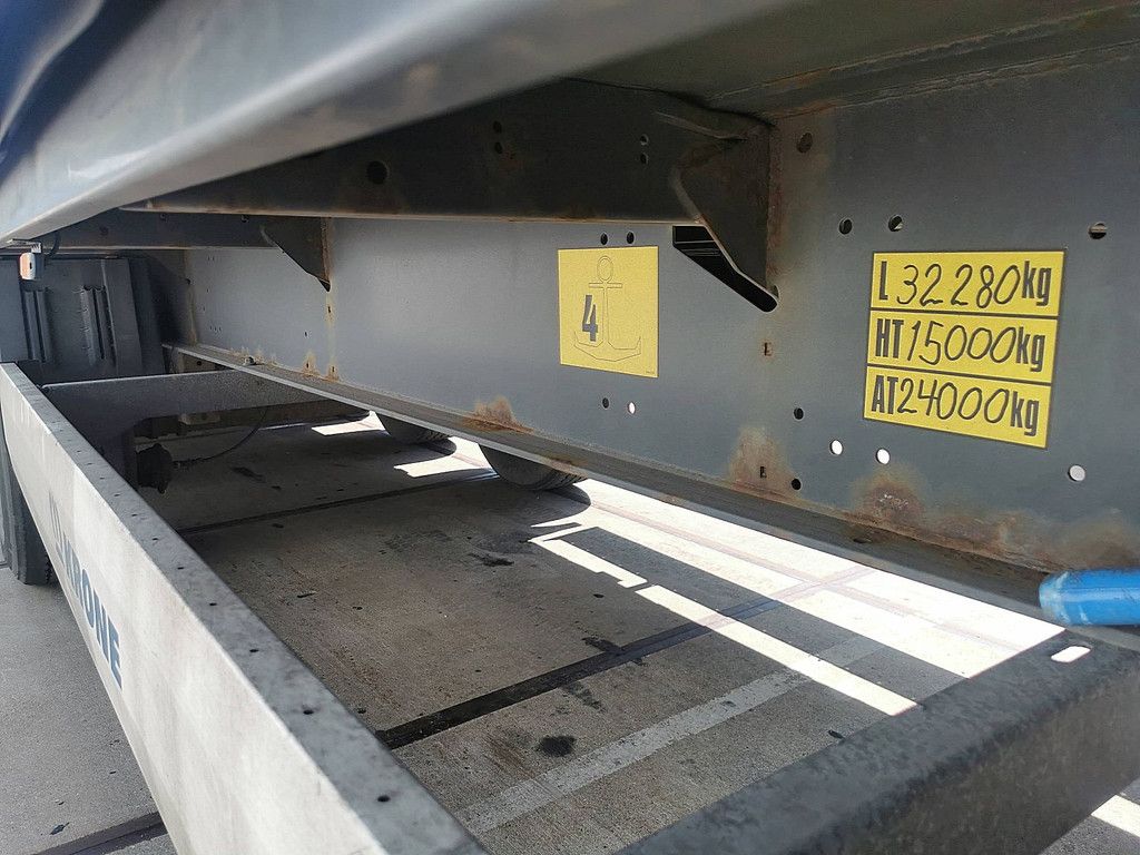 KRONE SDP 02 bär 2 tons taillift