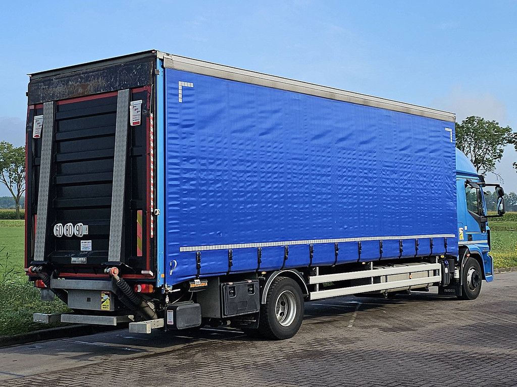 IVECO 150E30 EUROCARGO sleepcab,edscha