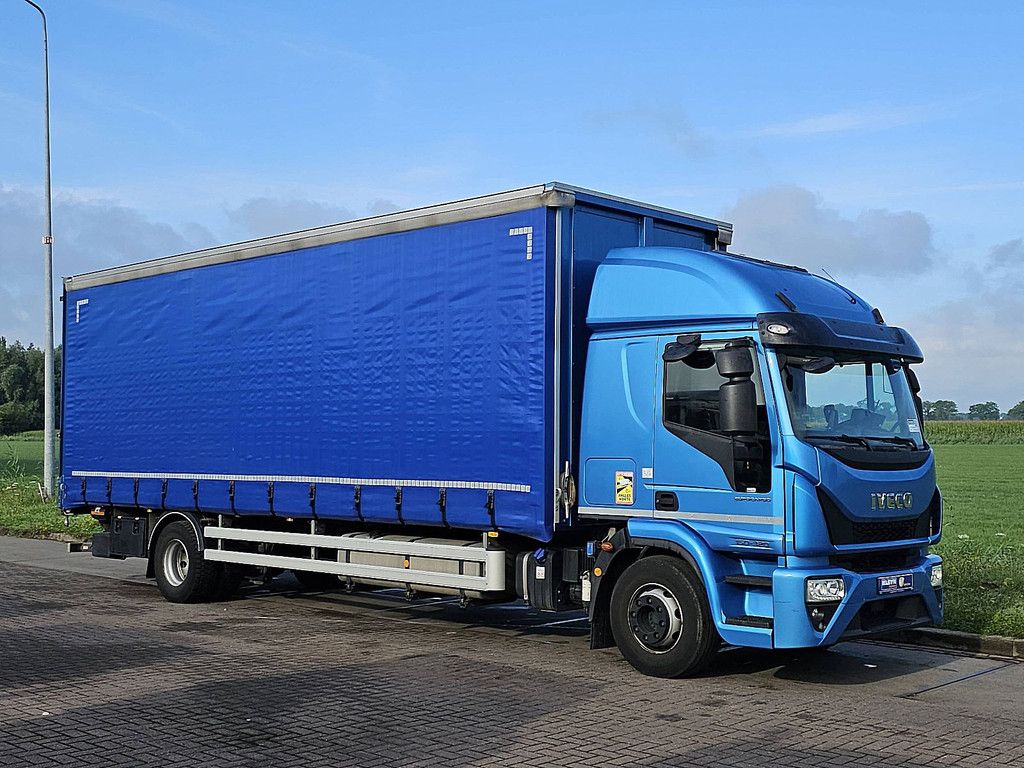 IVECO 150E30 EUROCARGO sleepcab,edscha