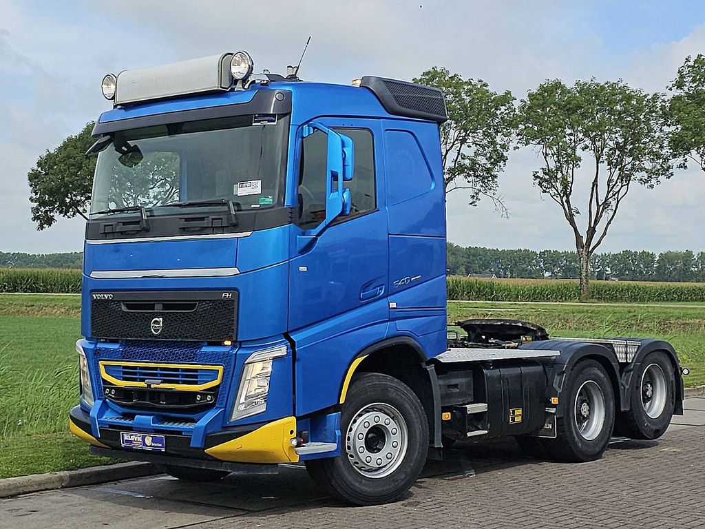 VOLVO FH 540 6x4 lifting boogie