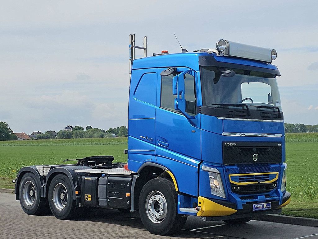 VOLVO FH 540 6x4 lifting boogie