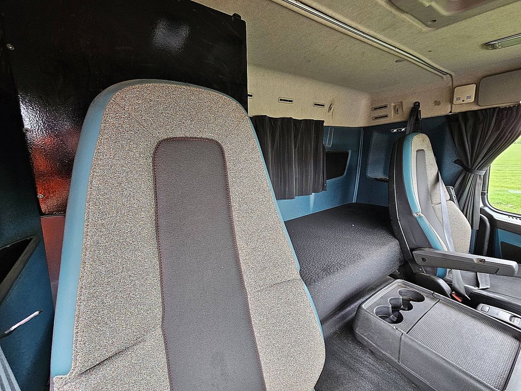 VOLVO FM 13.460 6x2 steered 458tkm