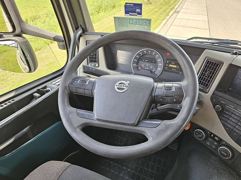 VOLVO FM 460 13ltr 6x2 steered