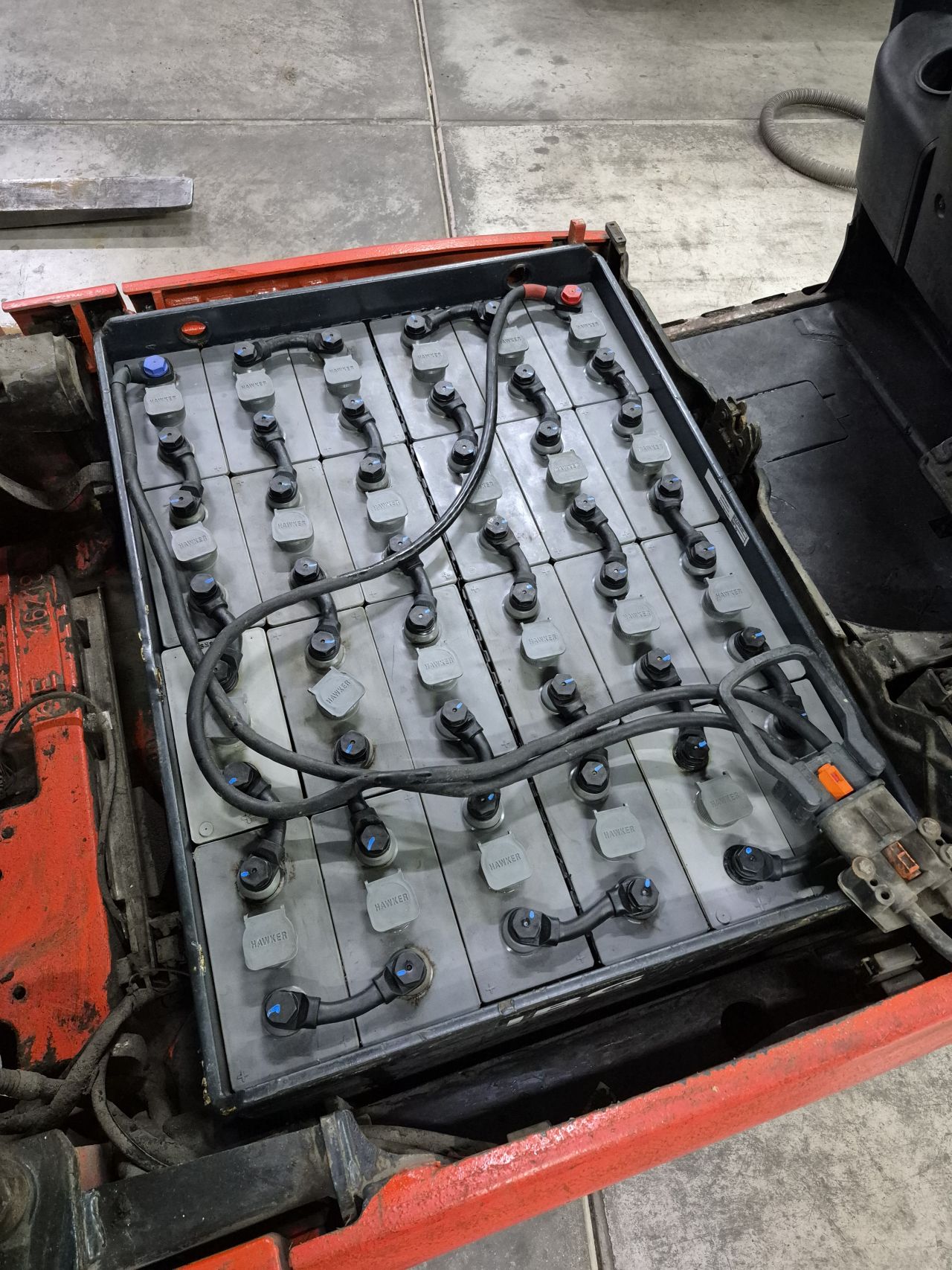 Linde E16-01 bj 2011 triplex freelift sideshift 4.140 mm 7445 uu