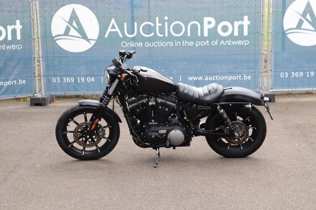 Harley-Davidson Sportster XL883N Benzine 2016