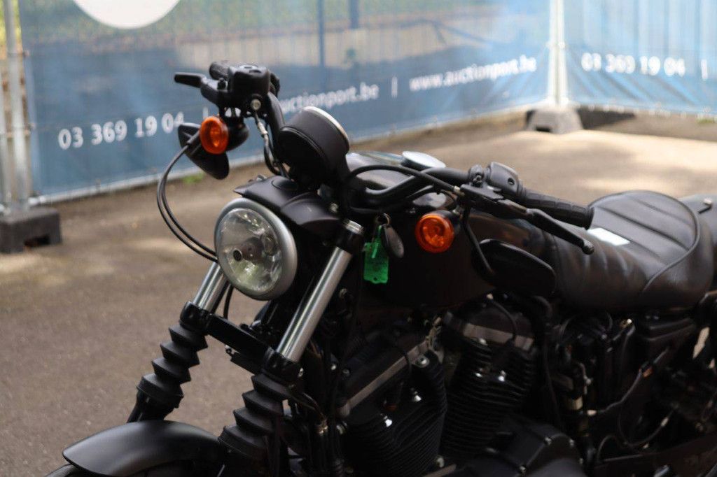 Harley-Davidson Sportster XL883N Benzine 2016