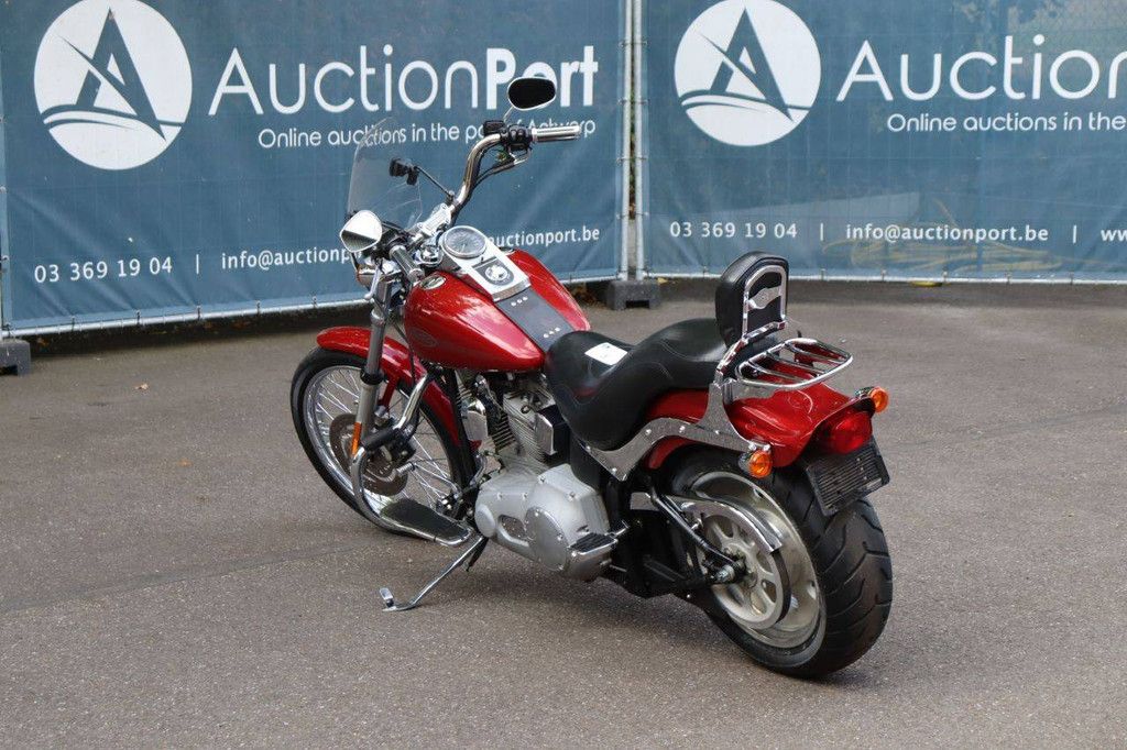 Harley-Davidson Softail Standard Benzine
