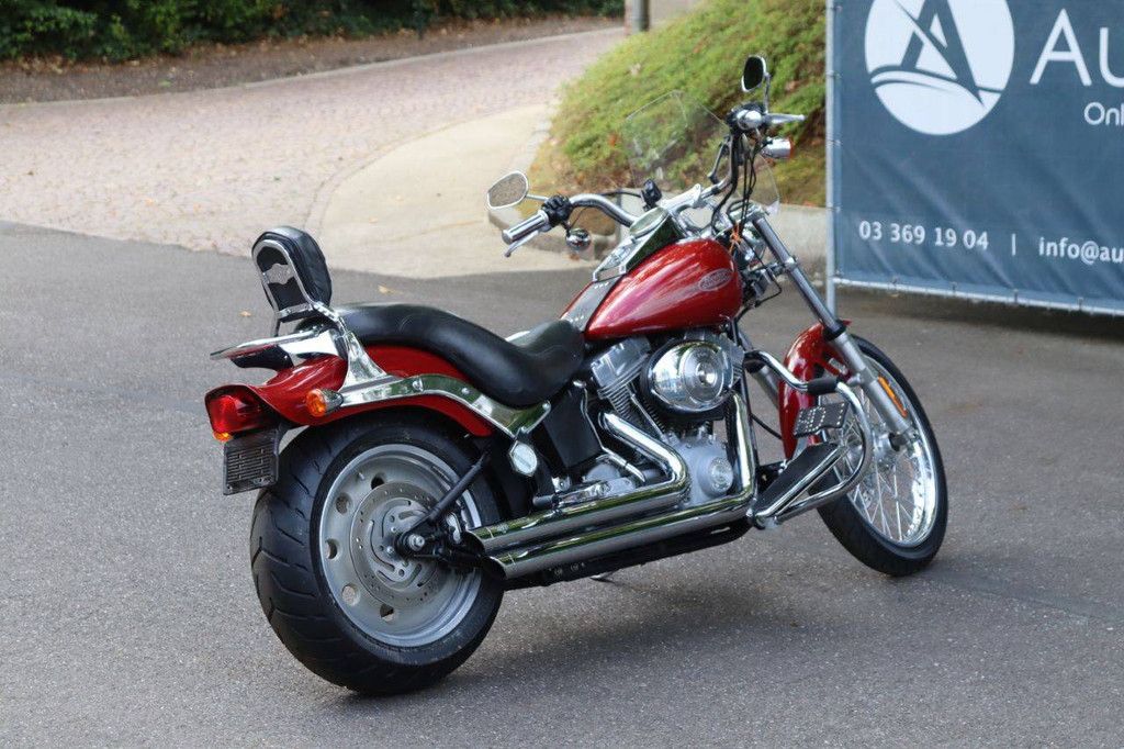 Harley-Davidson Softail Standard Benzine