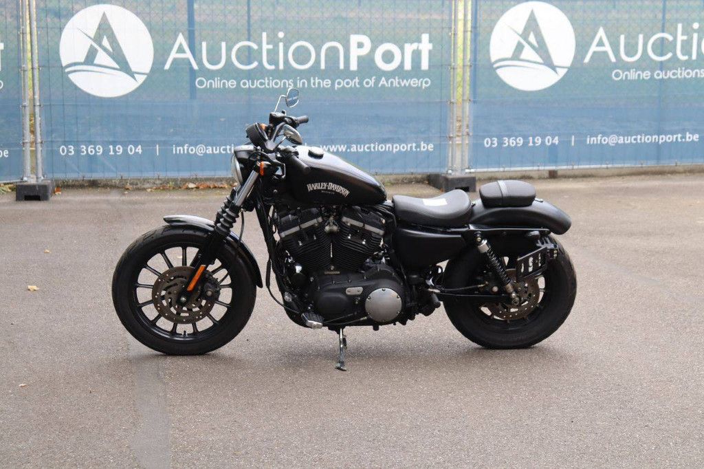 Harley-Davidson Sportster 883 Benzine 2013