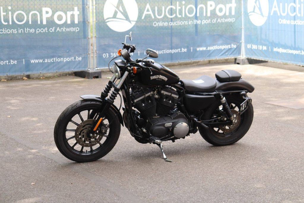 Harley-Davidson Sportster 883 Benzine 2013