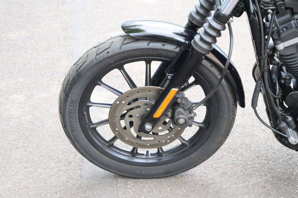 Harley-Davidson Sportster 883 Benzine 2013