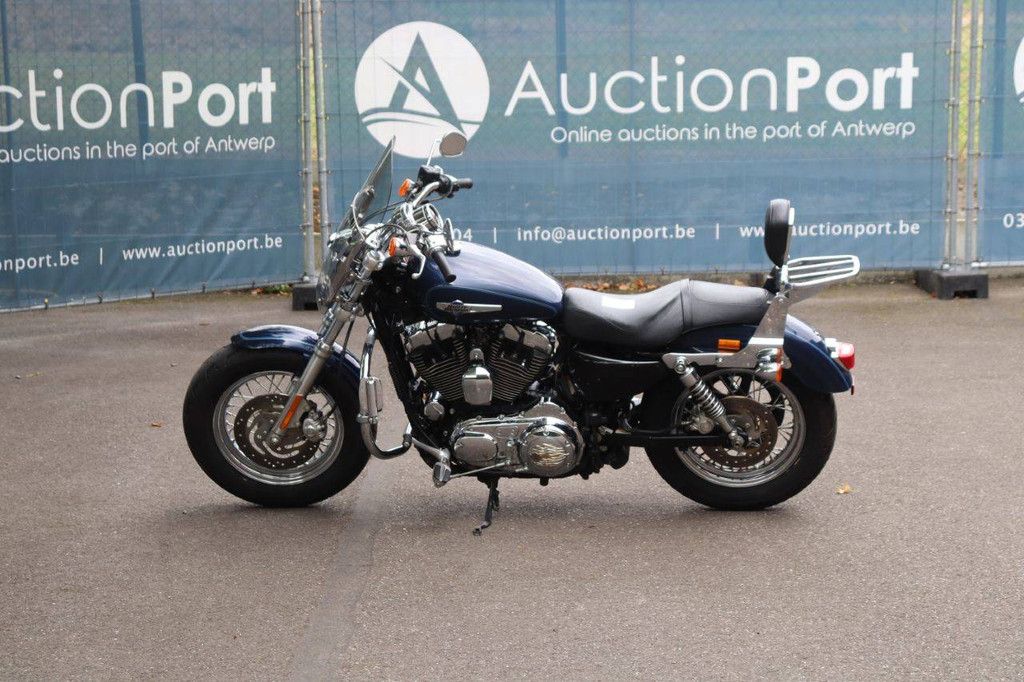 Harley-Davidson Sportster XL 1200 Custom Custom Benzine 2012