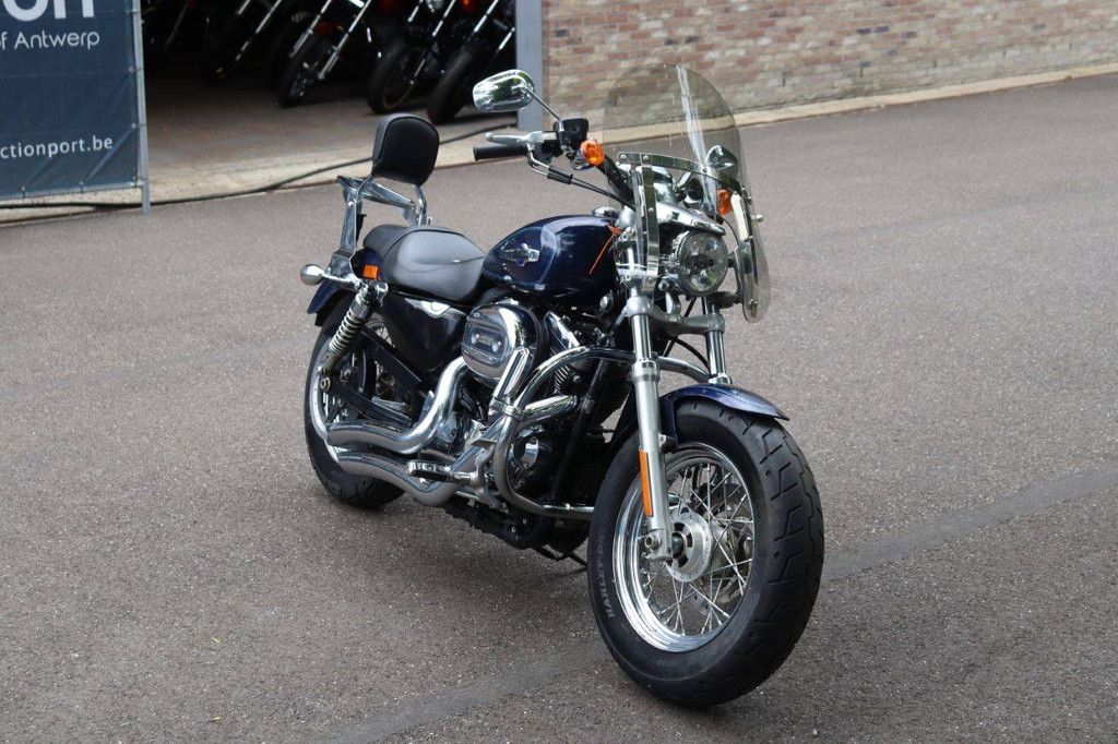 Harley-Davidson Sportster XL 1200 Custom Custom Benzine 2012