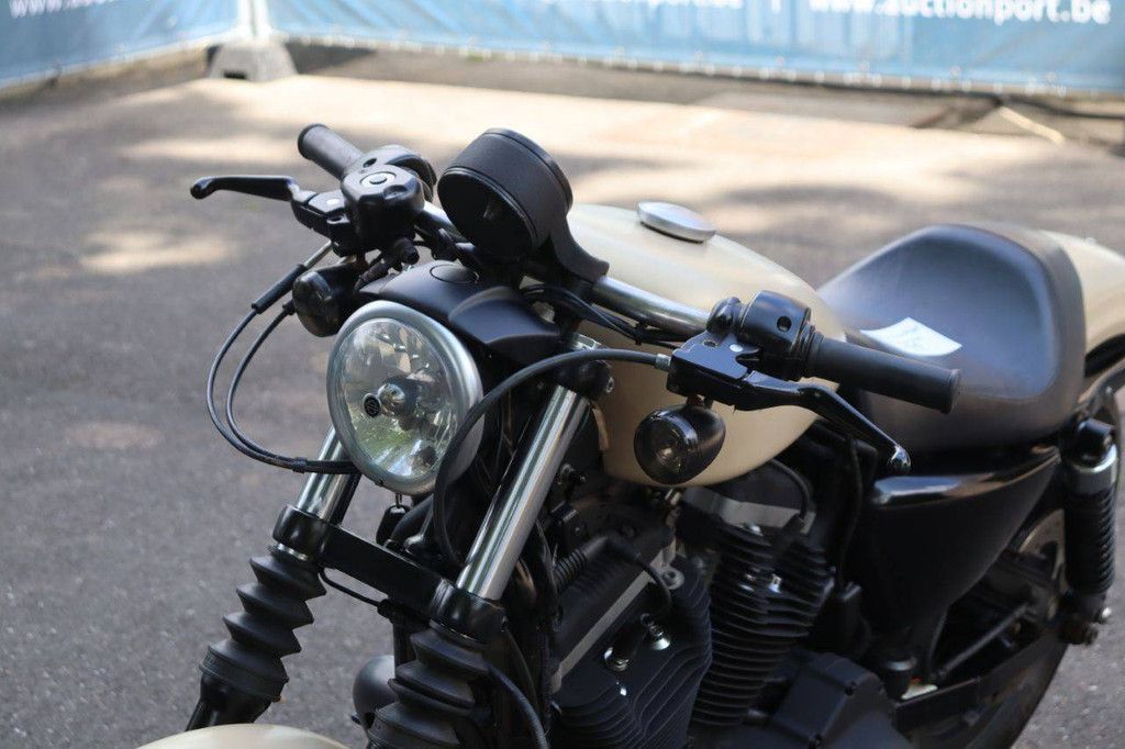 Harley-Davidson Sportster XL883N Iron Benzine 2014