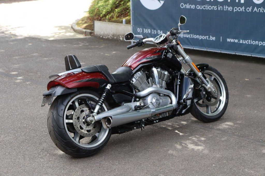 Harley-Davidson V-Rod Muscle Benzine 2015