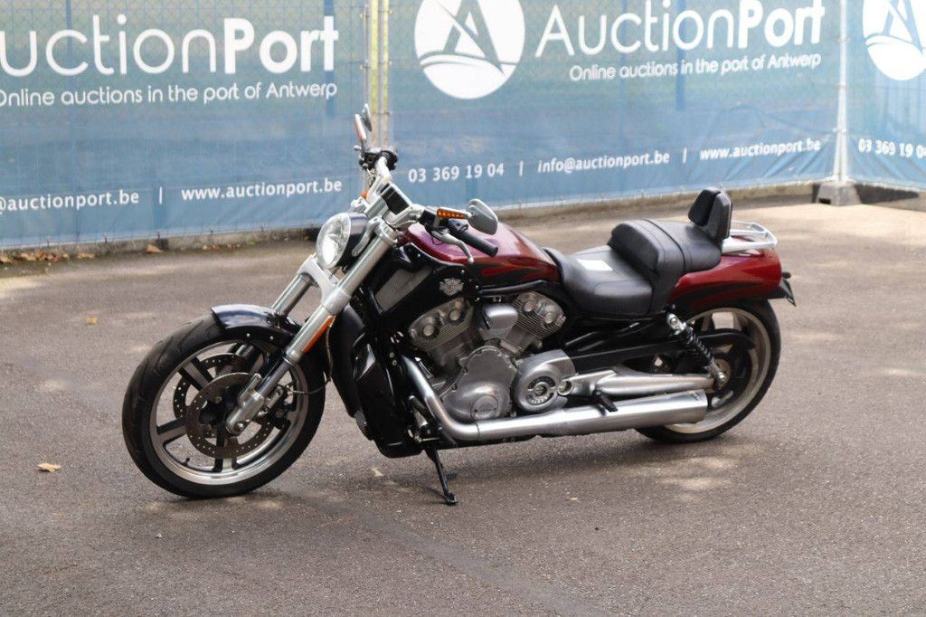 Harley-Davidson V-Rod Muscle Benzine 2015