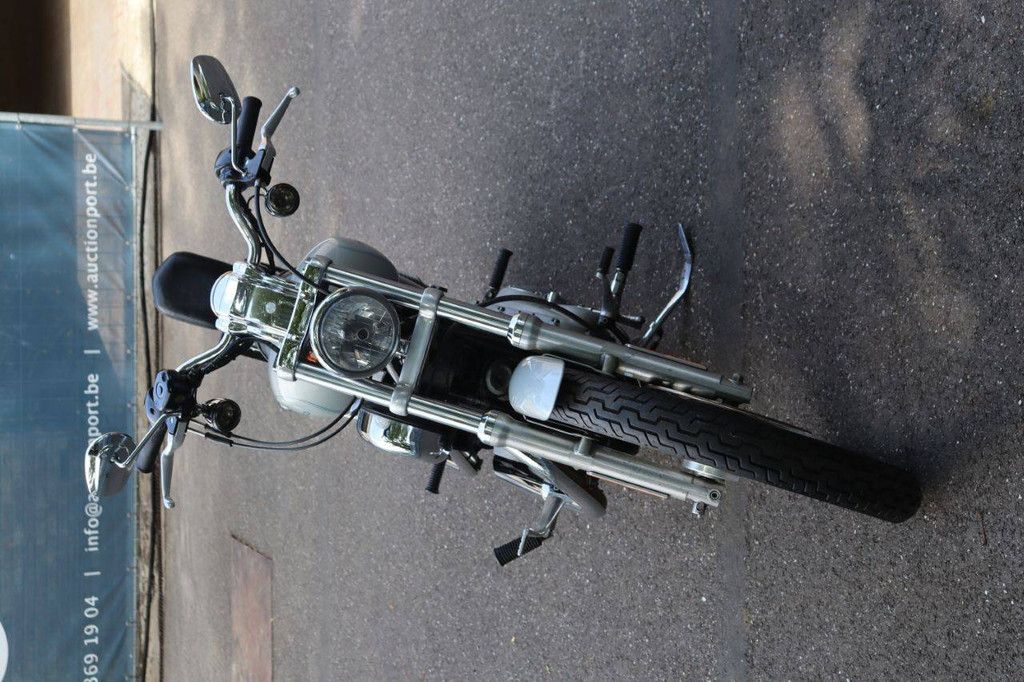 Harley-Davidson Sportster XL883 Super Low Custom Benzine 2005