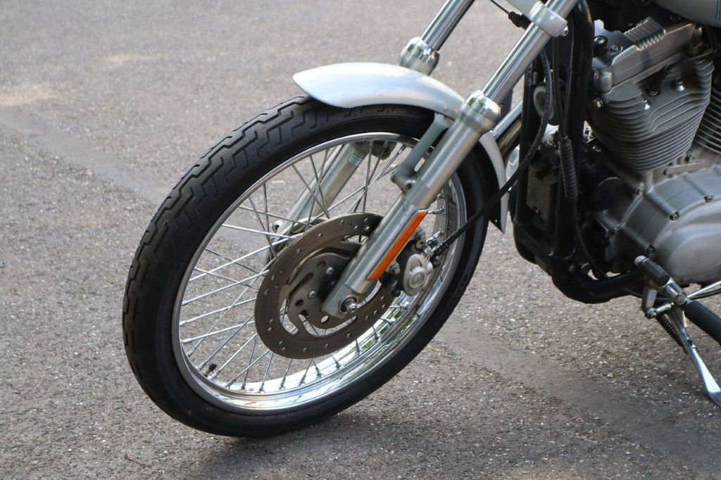 Harley-Davidson Sportster XL883 Super Low Custom Benzine 2005