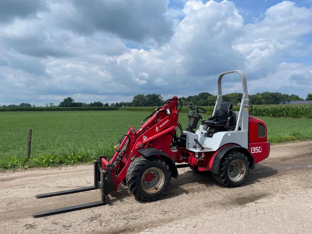 Weidemann 1350 Shovel Loader